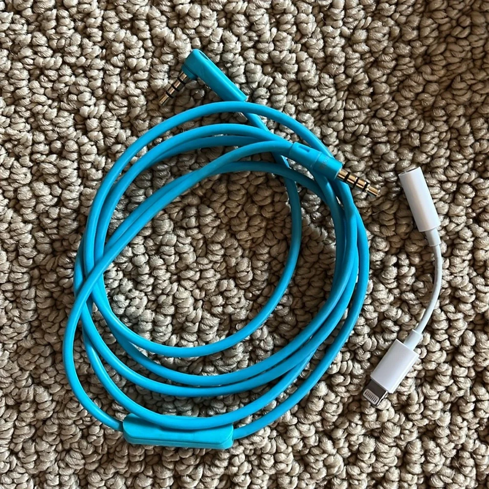Beats by Dre wired, with case and adapter - Picture 8 of 10